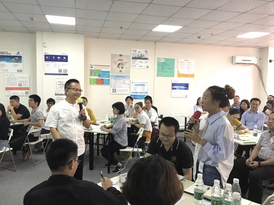 王荣良老师.jpg 王荣良老师.jpg